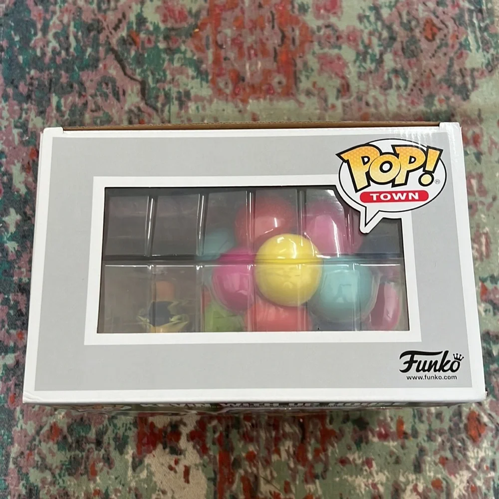 Kevin with Up House Funko Pop - Picture 5 of 9